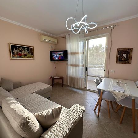 Sunset Sea View - Beachfront Balcony - Ac - Wifi Durrës 외부 사진
